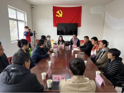 艺术设计学院学生党支部赴莱芜青合村开展主题党日暨文化艺术交流活动